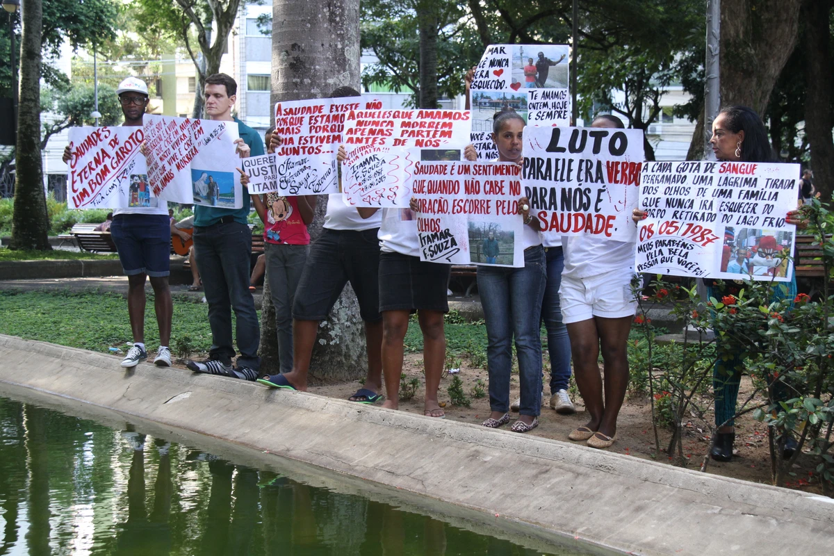 Protestos após a morte de Itamar por Arquivo CORREIO/Evandro Veiga