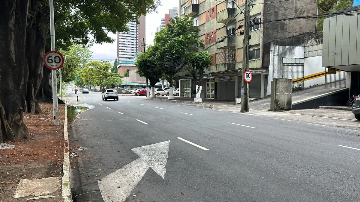 comerciantes da Vasco da Gama pagam até R$ 400 por semana ao CV por Bruno Wendel/CORREIO