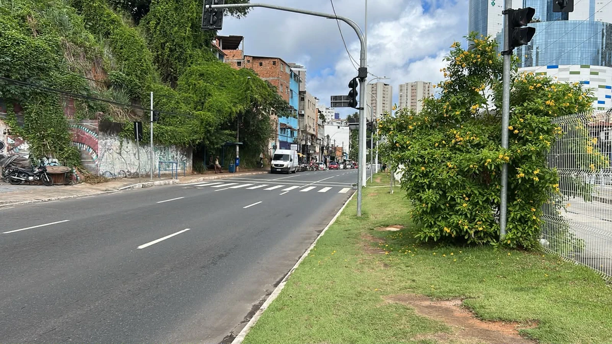 comerciantes da Vasco da Gama pagam até R$ 400 por semana ao CV por Bruno Wendel/CORREIO