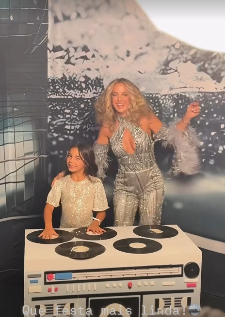 Festa de 50 anos de Ticiane Pinheiro por Reprodução/Instagram