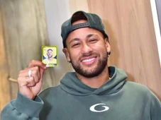Imagem - Figurinha dourada limitada de Neymar esgota em menos de duas horas