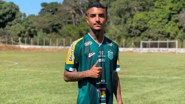 Allan Kennedy jogou pelo Uberlândia por Reprodução