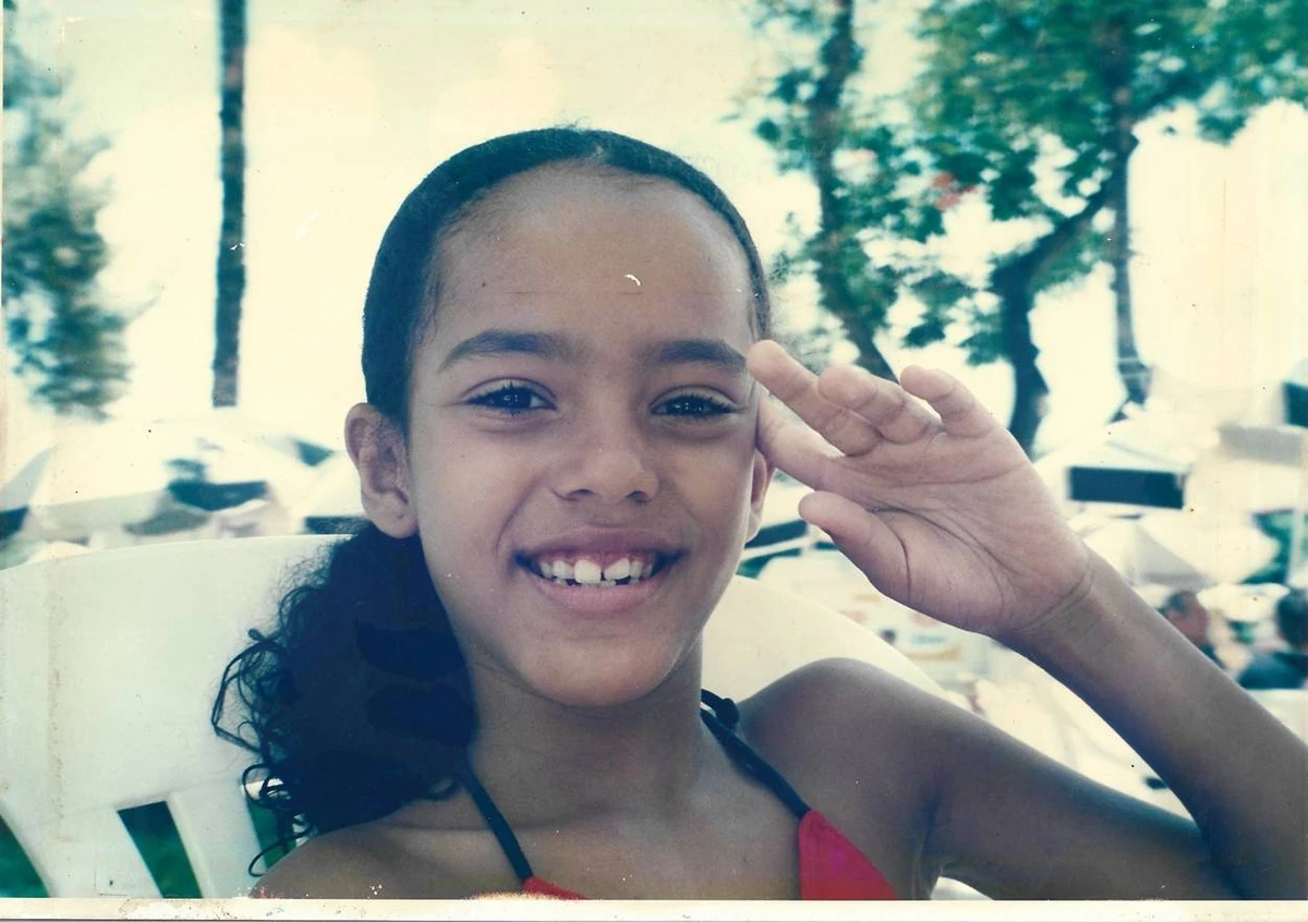 Flávia Medeiros por Reprodução