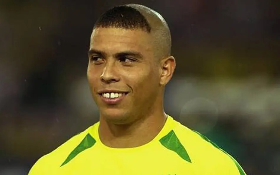 Frase de Ronaldo Fenômeno: 'A maior vitória é levantar depois da queda' - reflexão de  sobre sofrimento e recomeços