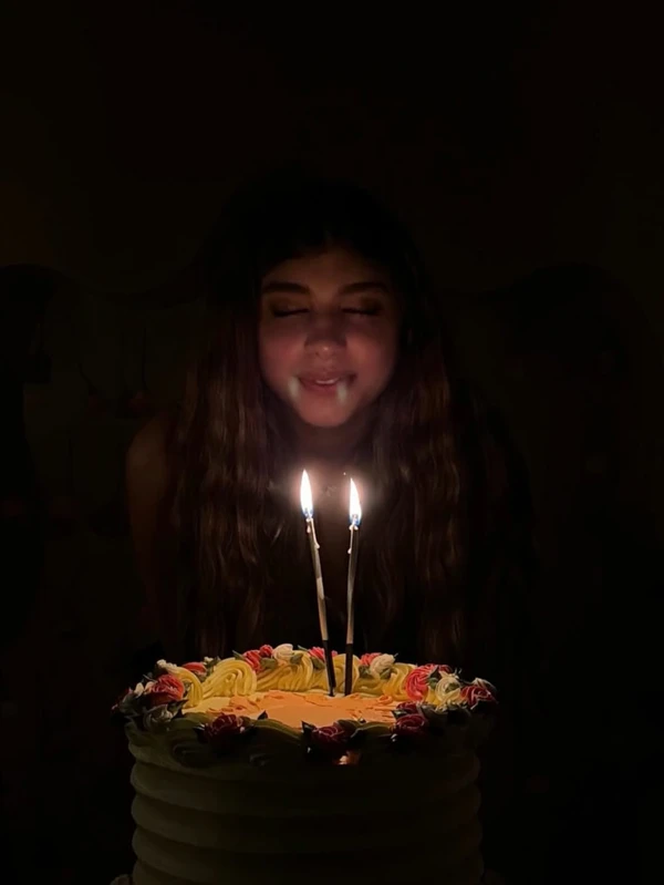 Sofia, filha de Grazi Massafera e Cauã Reymond, celebrou 14 anos com festa intimista por Reprodução
