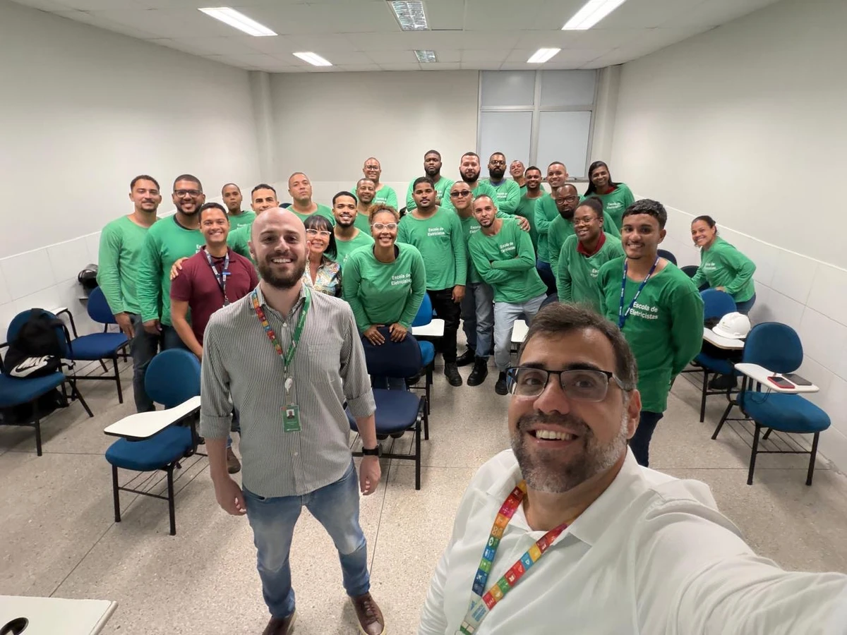  A Neoenergia Coelba mantém parceria com o SENAI Bahia para preparar profissionais para a Indústria 4.0 por Divulgação / Neoenergia Coelba