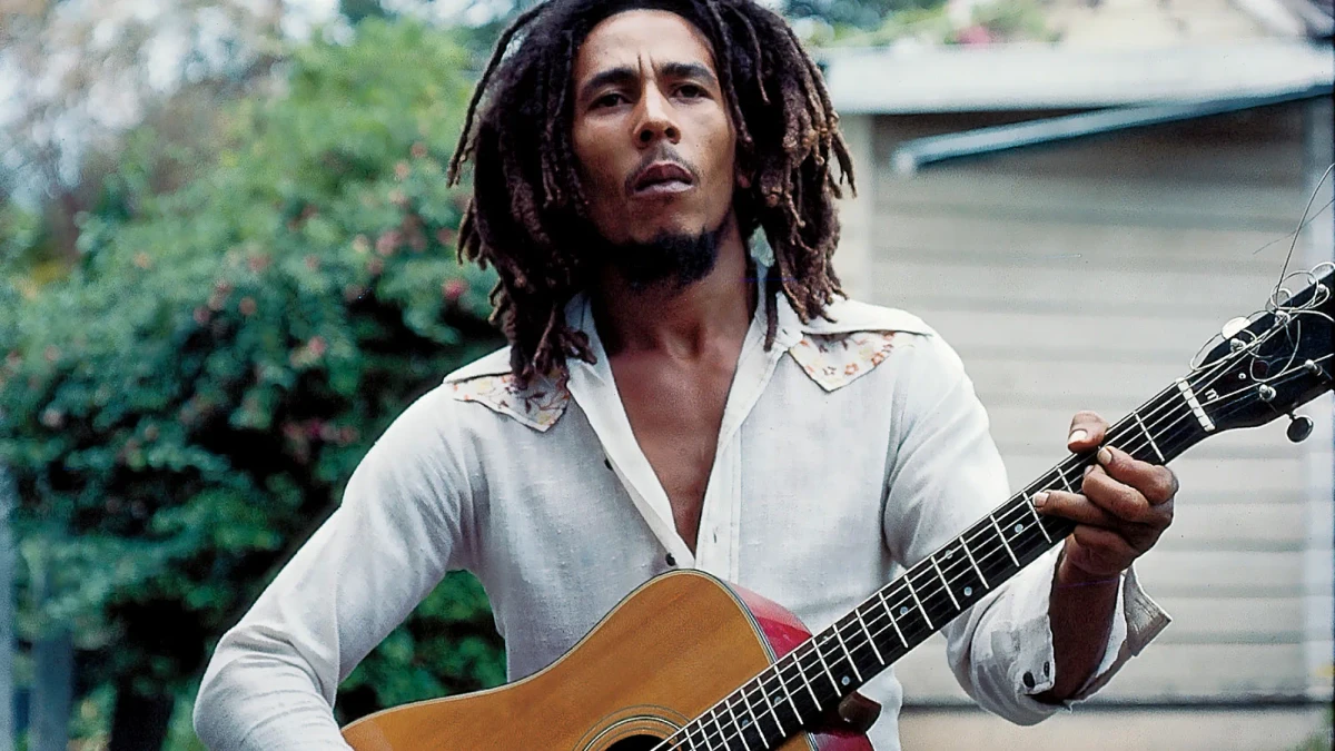 Bob Marley misturava música com mensagens sobre liberdade, desigualdade e espiritualidade. por Reprodução