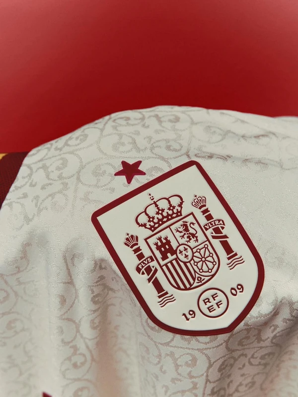 Camisa da Espanha para Copa do Mundo 2026 por Divulgação 