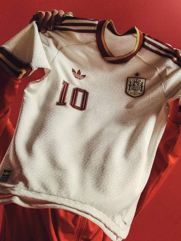 Camisa da Espanha para Copa do Mundo 2026 por Divulgação 