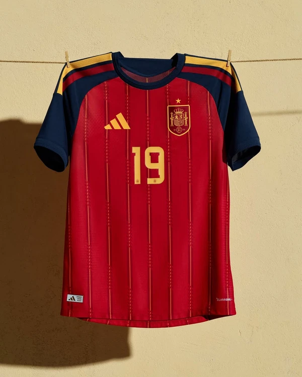 Camisa da Espanha para Copa do Mundo 2026 por Divulgação 