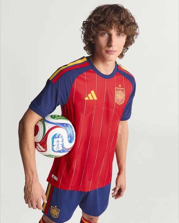 Camisa da Espanha para Copa do Mundo 2026 por Divulgação 