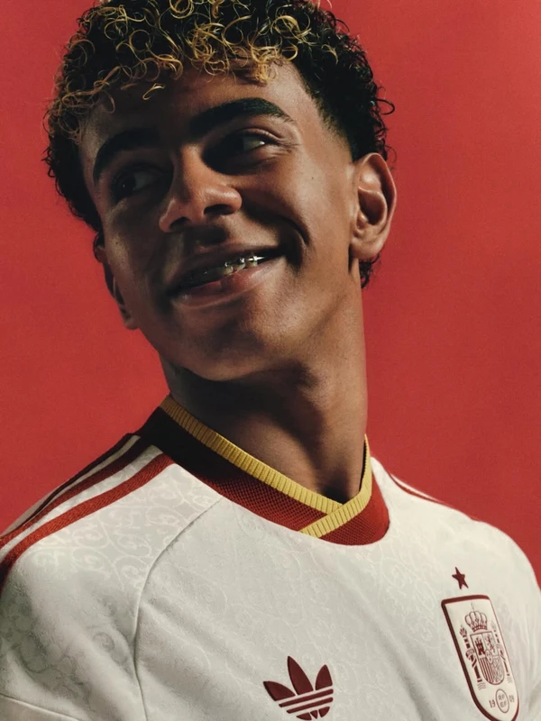 Camisa da Espanha para Copa do Mundo 2026 por Divulgação 