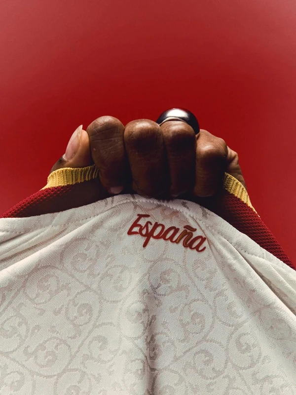 Camisa da Espanha para Copa do Mundo 2026 por Divulgação 