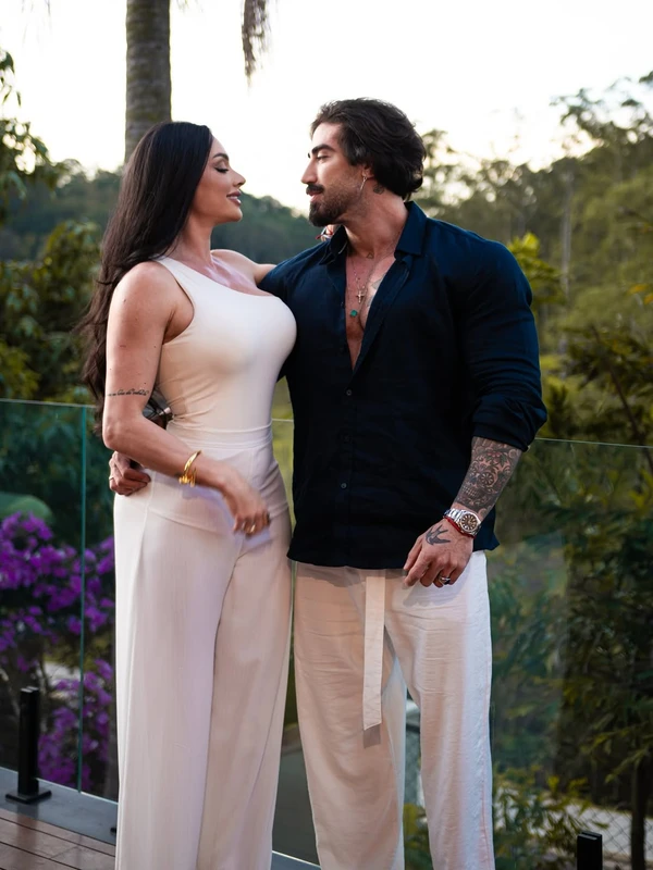 Diogo Basaglia e Juju Salimeni por Reprodução/Instagram