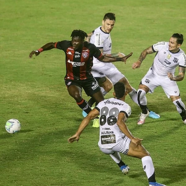 Jordy Caicedo jogou no Vitória entre 2019 e 2021 por Reprodução