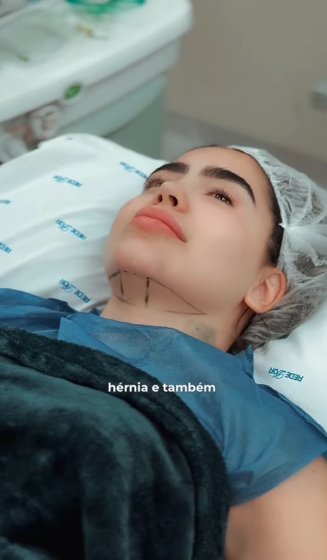 MC Mirella fez combo de cirurgias por Reprodução/Instagram