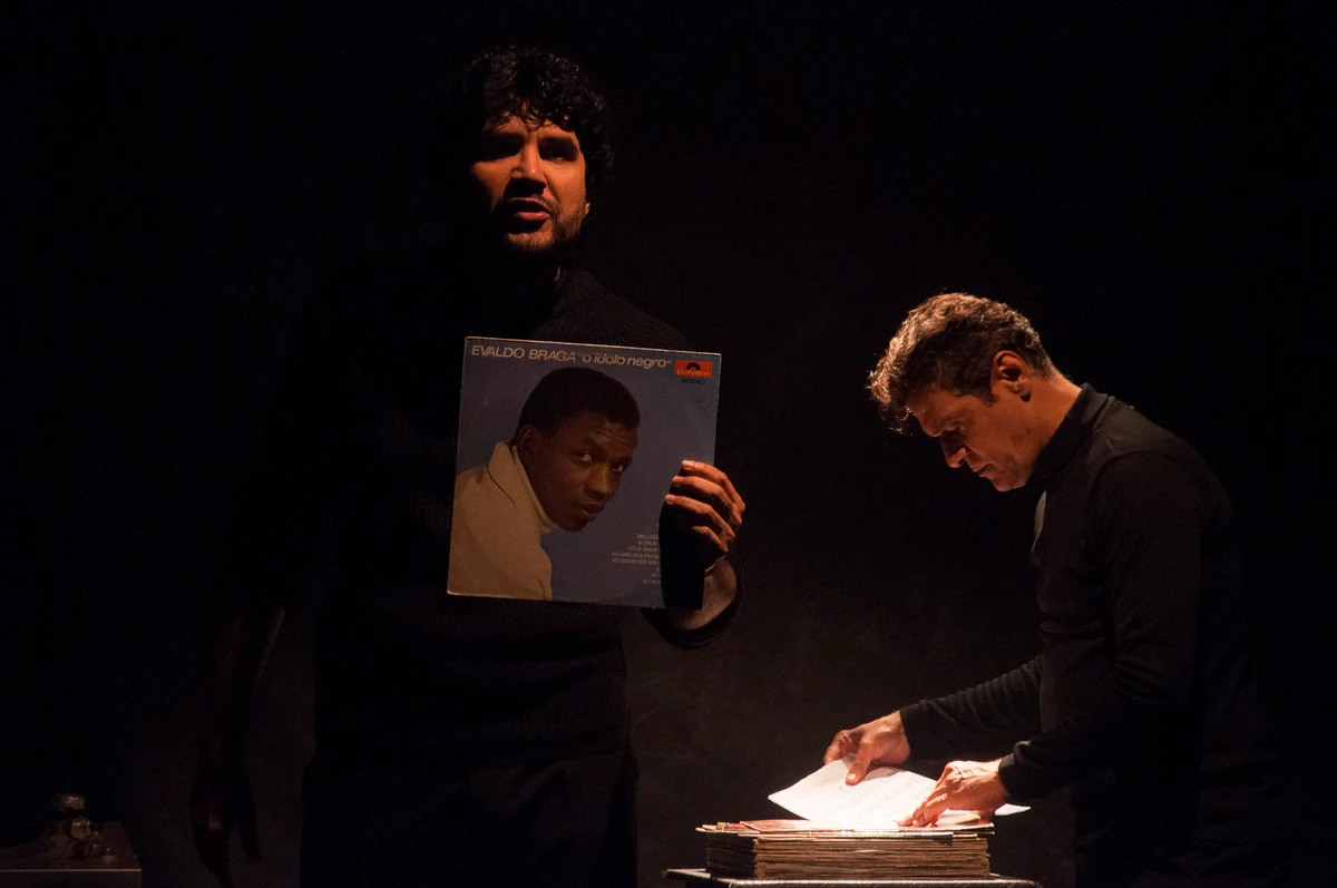 Os Sons-foto  por Thiago Borba