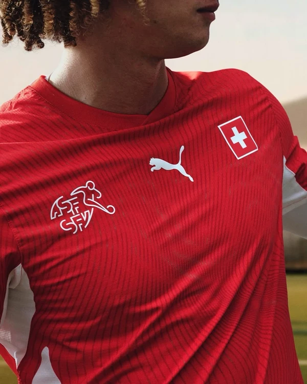 Uniforme da Suíça para Copa do Mundo 2026  por Divulgação