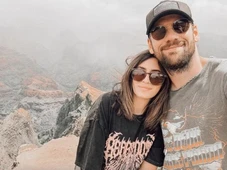 Imagem - Vocalista de banda de metal termina casamento de 14 anos e se assume gay; ex desabafa: ‘Difícil de entender’