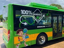 Imagem - Ônibus escolar 100% elétrico estreia na rede pública e promete reduzir custos em 75%