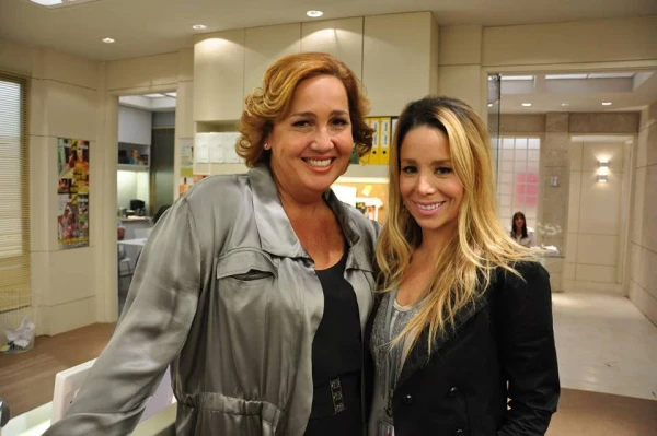 Claudia Jimenez e Danielle Winits por Reprodução