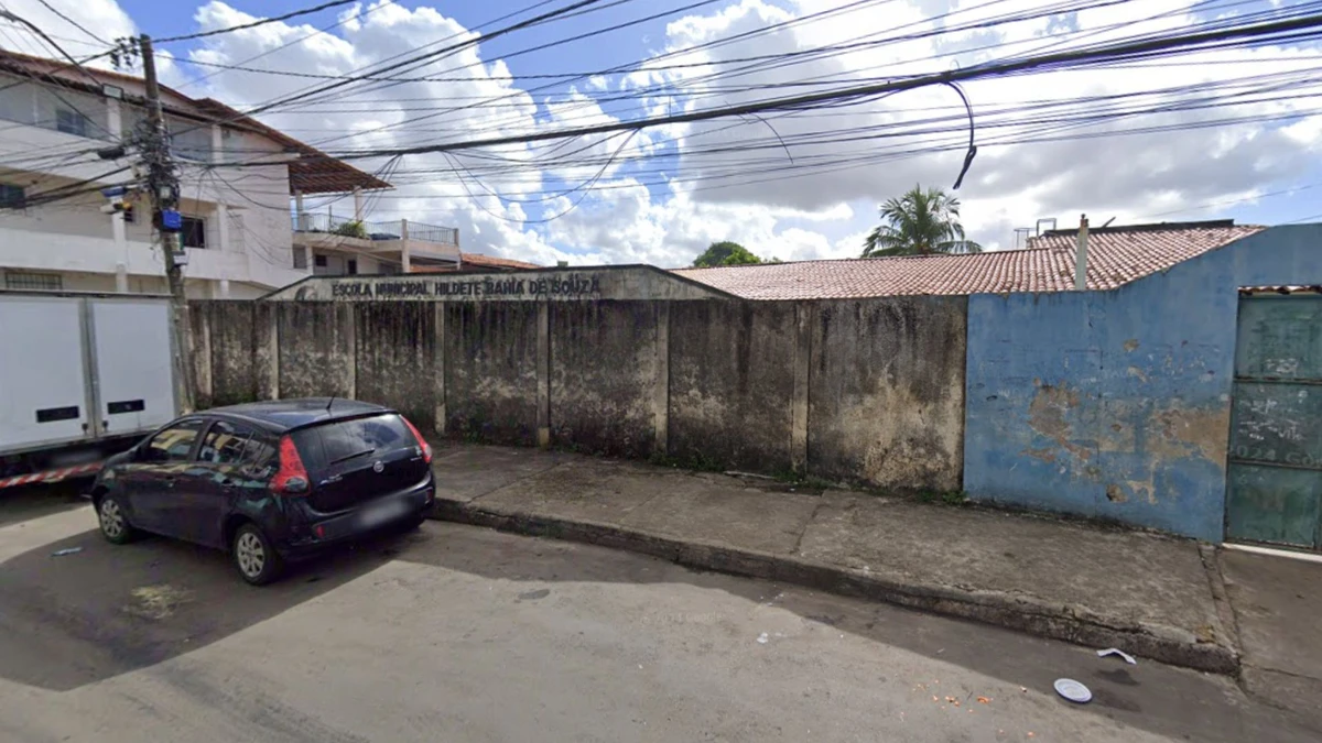 Escola fica localizada no bairro de Pernambués, em Salvador