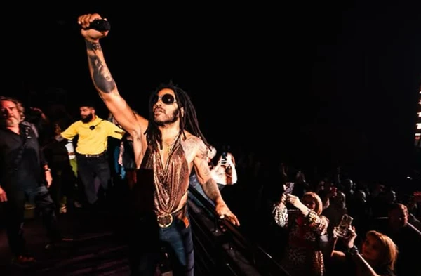 Cantor Lenny Kravitz por Reprodução | Instagram