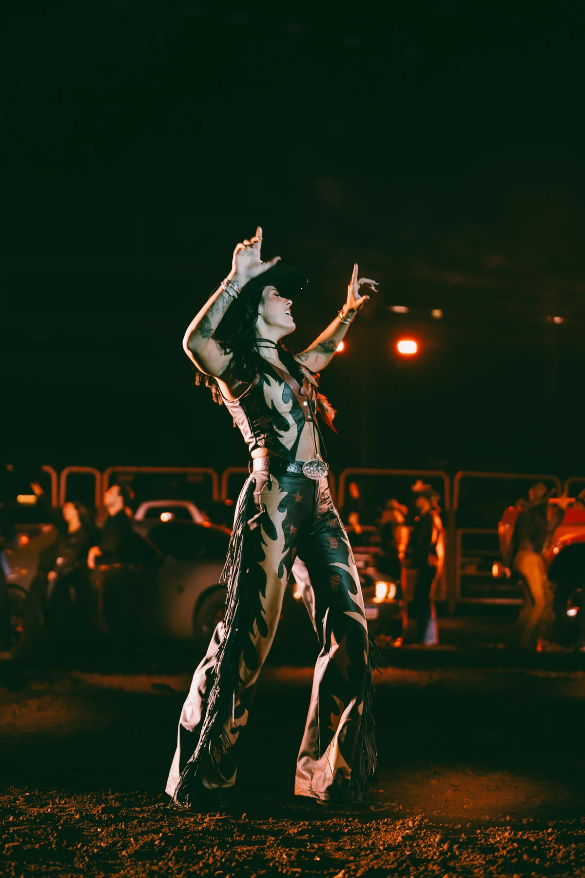 Ana Castela lançou clipe surpresa de “Hoje Tem Rodeio” antes da estreia do álbum “Fire Arena” por Felipe Franco