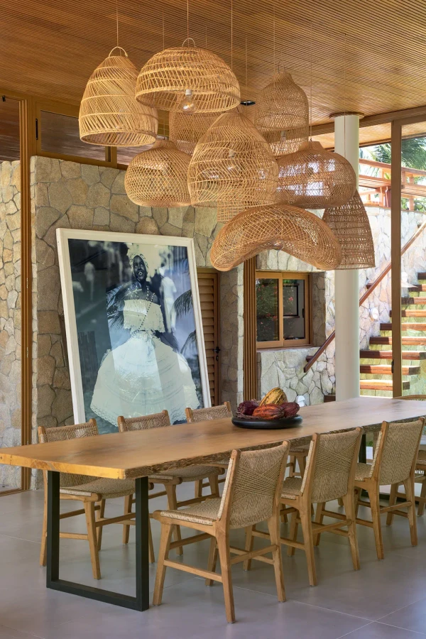 Astrid Fontenelle abriu mansão em Morro de São Paulo e mostrou decoração inspirada na Bahia por Ruy Teixeira
