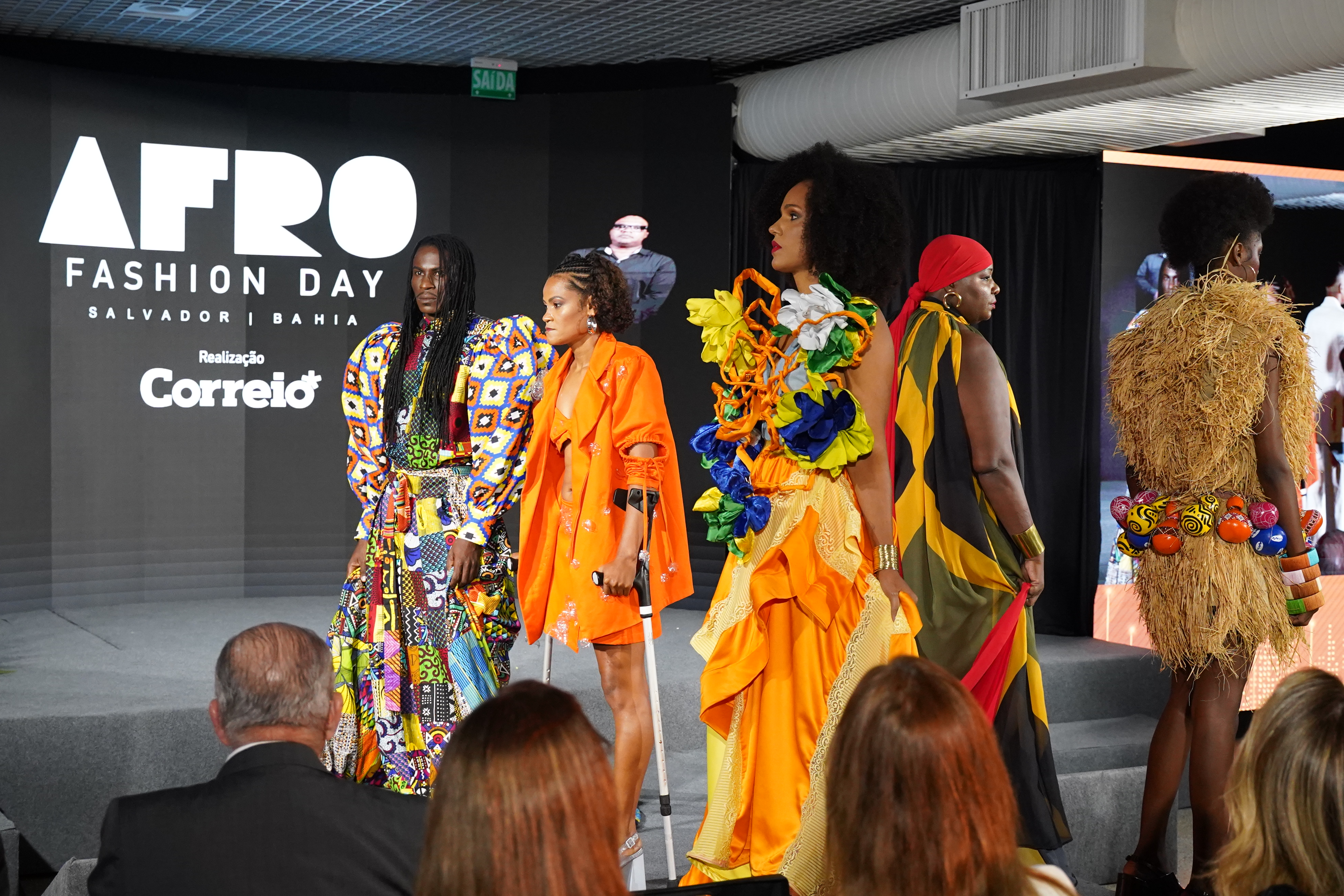 DESFILE por WALTER GUEDES