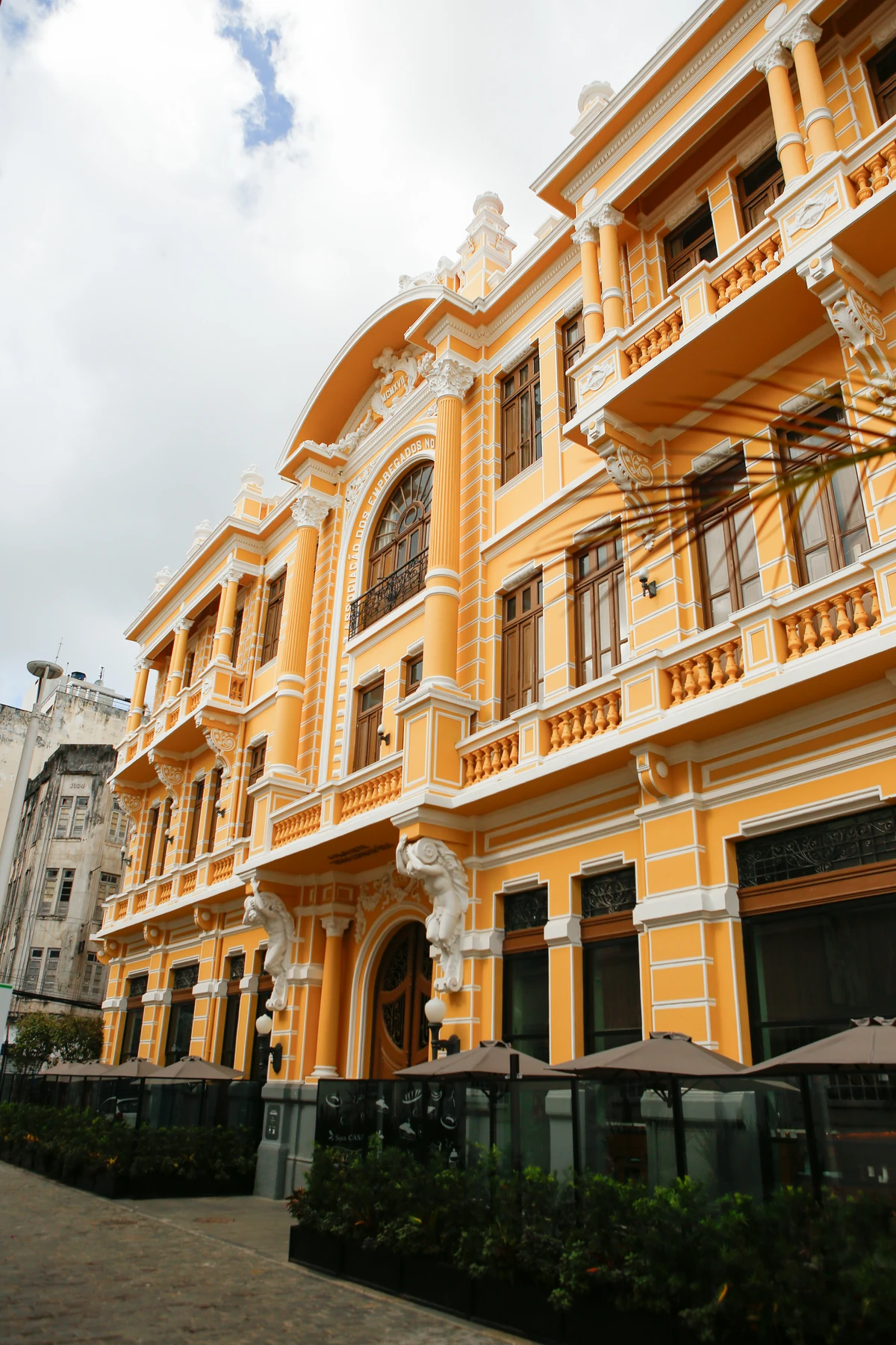Palacete Tirachapéu por Betto Jr.