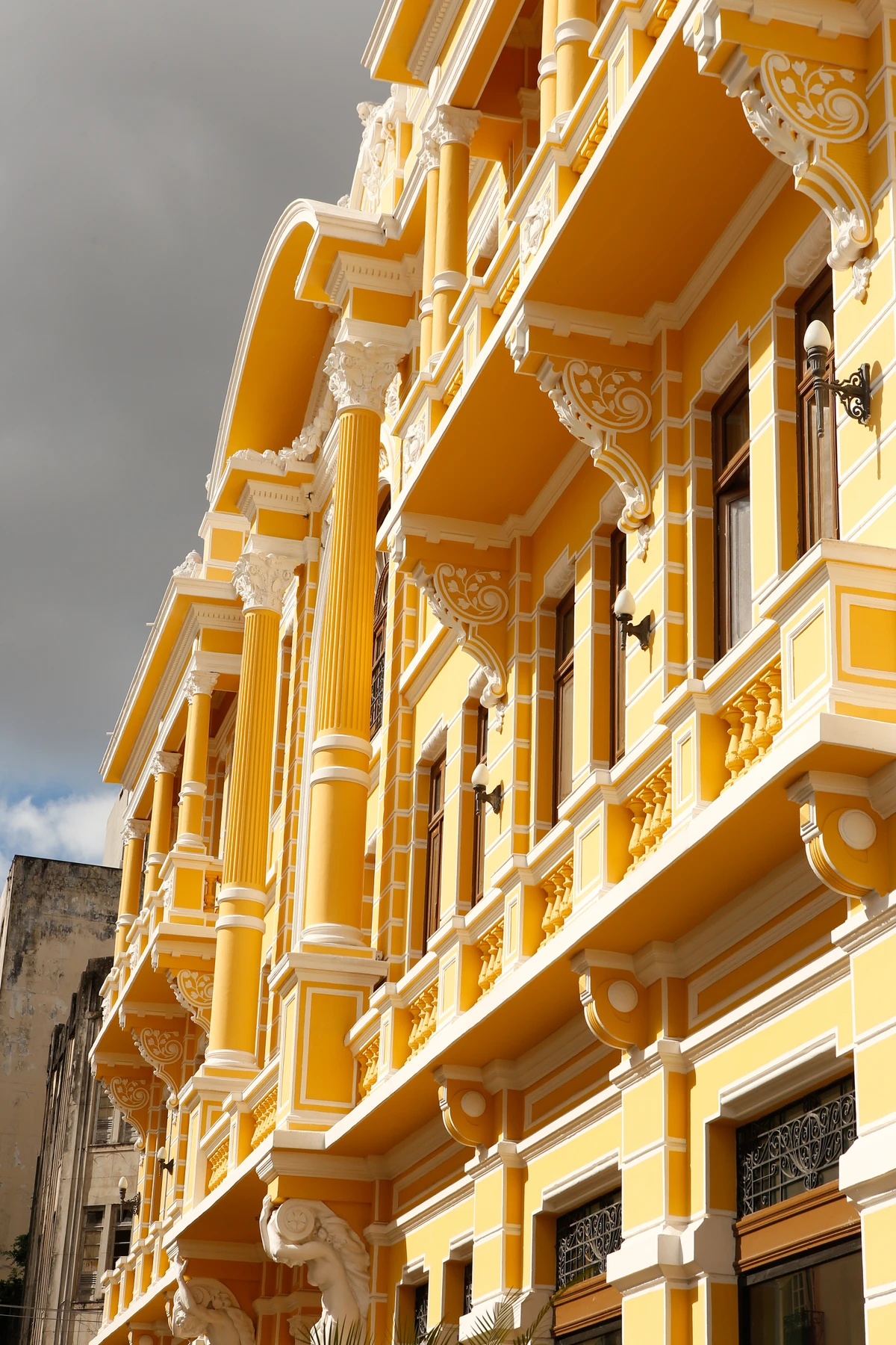 Palacete Tirachapéu por Betto Jr.