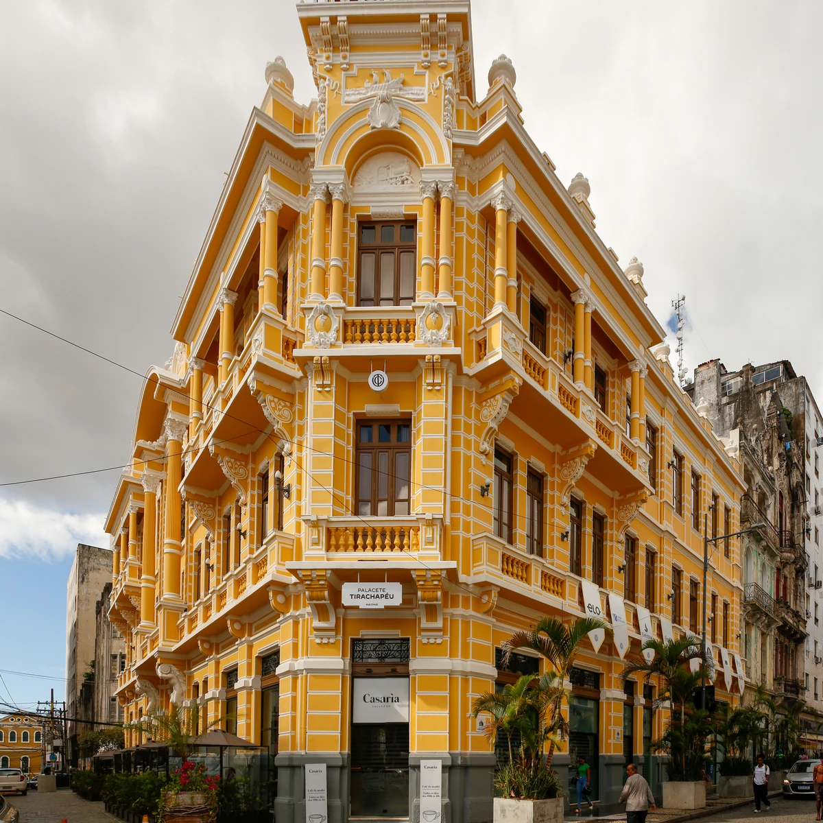 Palacete Tirachapéu por Betto Jr.