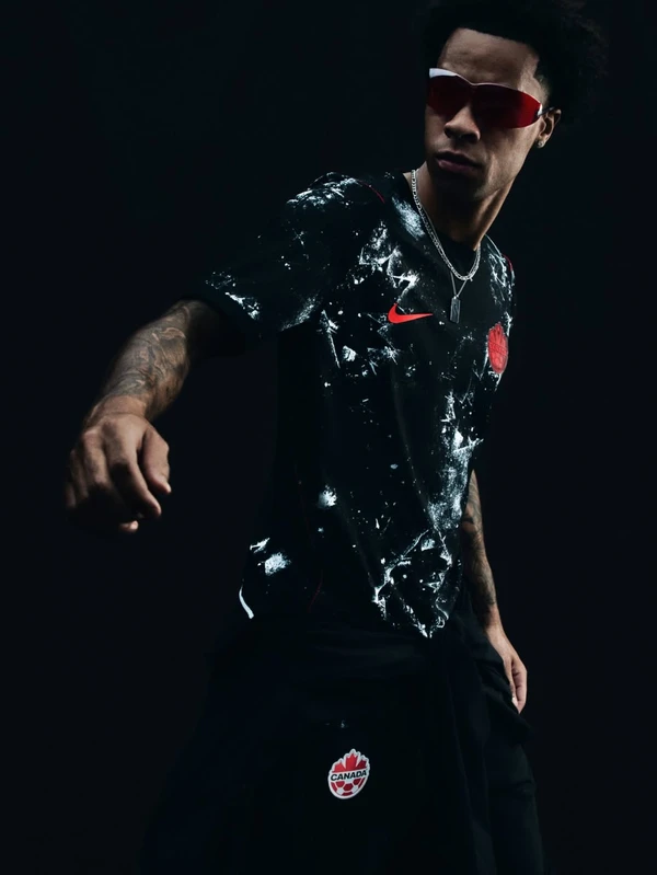 Uniforme do Canadá para Copa do Mundo 2026  por Divulgação 