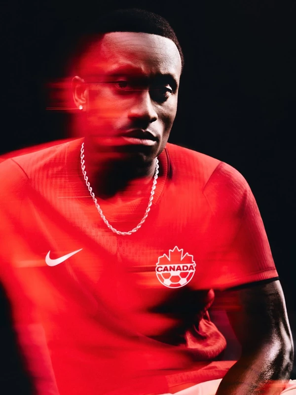 Uniforme do Canadá para Copa do Mundo 2026  por Divulgação 