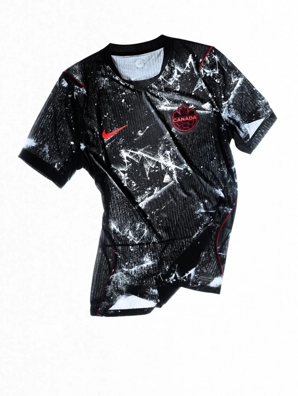 Uniforme do Canadá para Copa do Mundo 2026  por Divulgação 