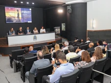 Imagem - Relatório fiscal aponta queda da dívida e avanço nos investimentos em saúde em Salvador
