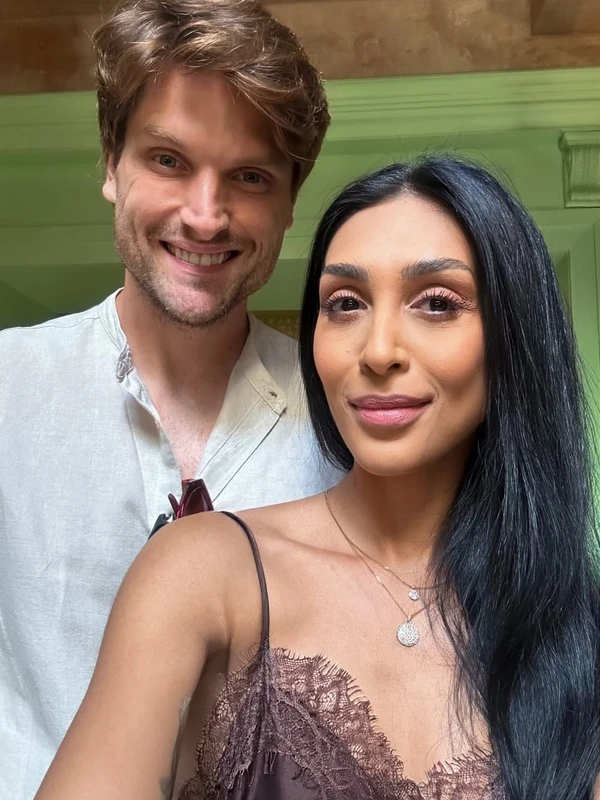 Amanda Djehdian e o marido, Mateus Hoffmann por Reprodução/Instagram