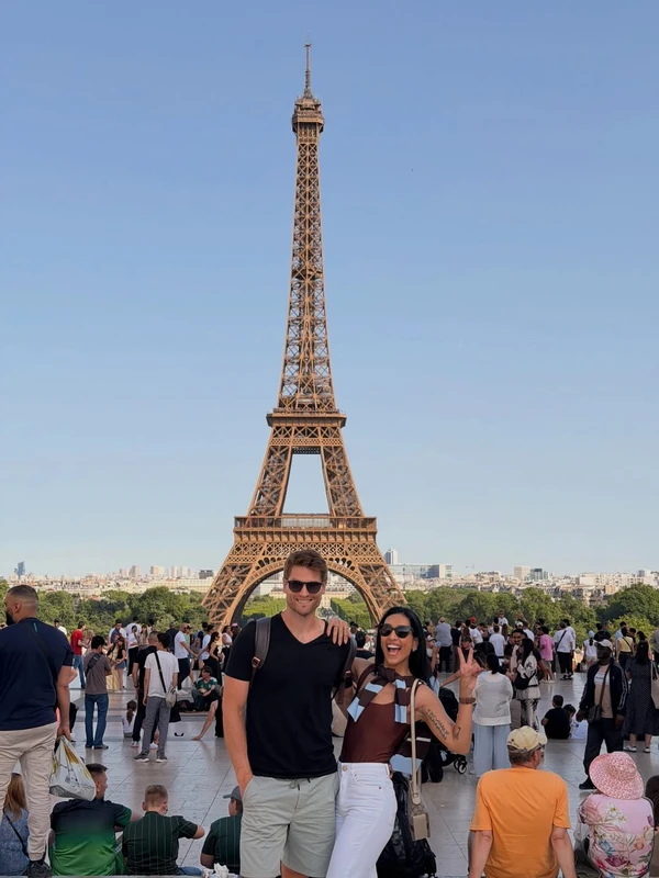Amanda Djehdian e o marido, Mateus Hoffmann por Reprodução/Instagram