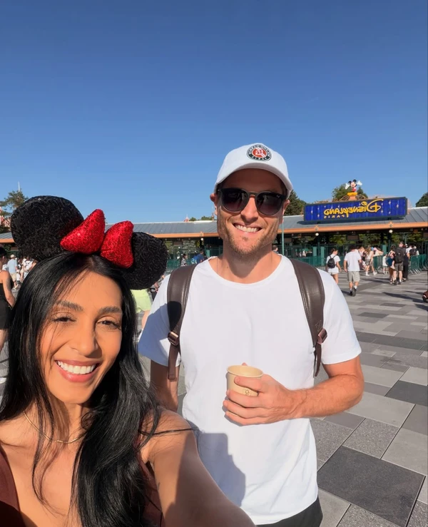 Amanda Djehdian e o marido, Mateus Hoffmann por Reprodução/Instagram