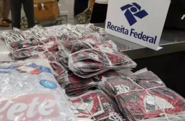 Camisas de clubes por Divulgação/Receita Federal