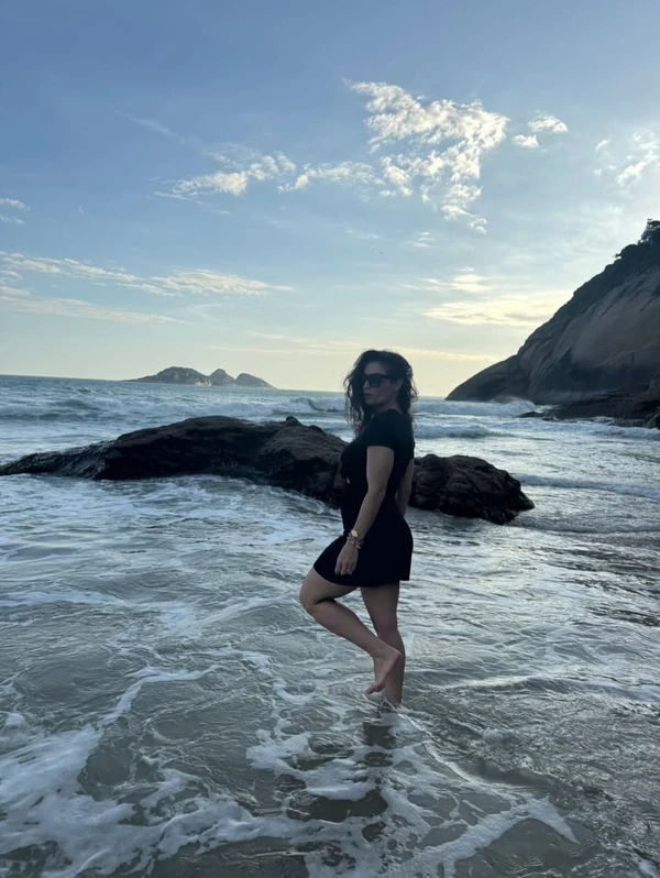 Franciely Freduzeski por Reprodução