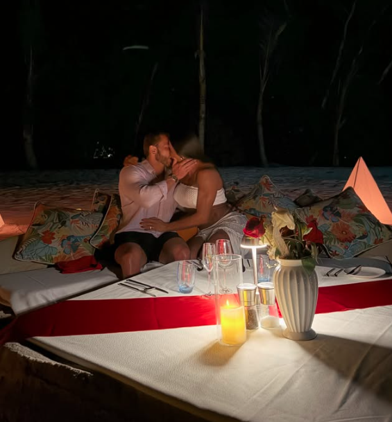 Gracyanne Barbosa e Gabriel Cardoso compartilharam vários registros nas redes sociais por Reprodução | Instagram