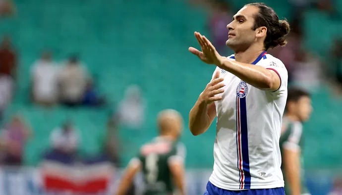 Léo Gamalho pelo Bahia por Felipe Oliveira/E. C. Bahia