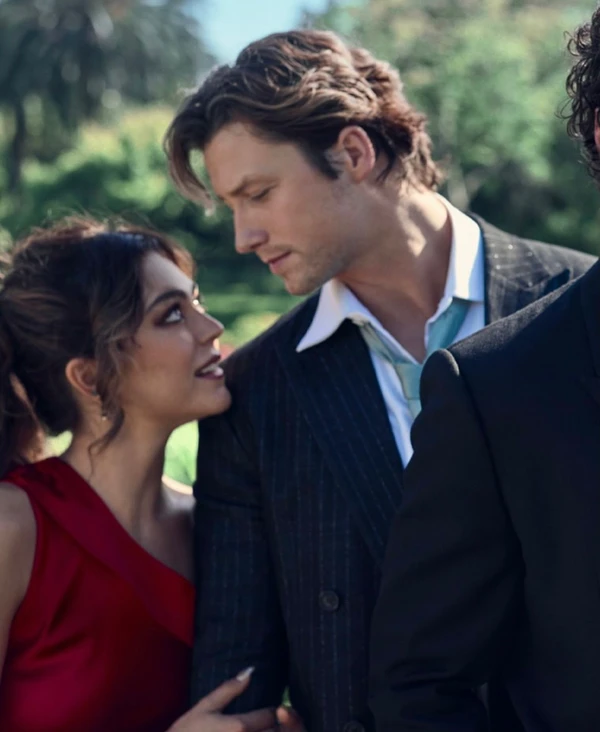 Mika Abdalla e Stephen Kalyn por Divulgação/Prime video
