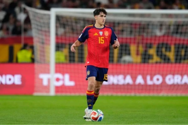 Com 115 milhões de euros, Pau Cubarsí reforça o peso do Barcelona na lista. O zagueiro é mais um representante da nova safra de talentos do clube.
 por Shutterstock