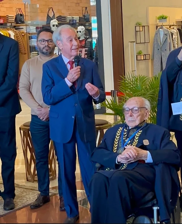 Quem é o brasileiro de 104 anos reconhecido como o escritor mais velho do mundo por Reprodução