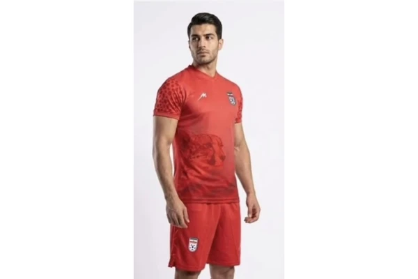 Uniforme do Irã para Copa do Mundo 2026 por Reproduçã/Footyheadlines