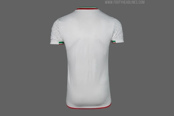 Uniforme do Irã para Copa do Mundo 2026 por Reproduçã/Footyheadlines