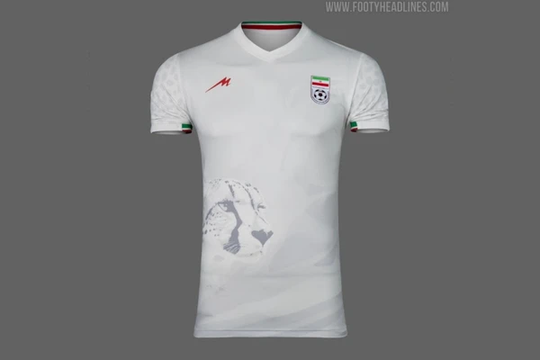 Uniforme do Irã para Copa do Mundo 2026 por Reproduçã/Footyheadlines
